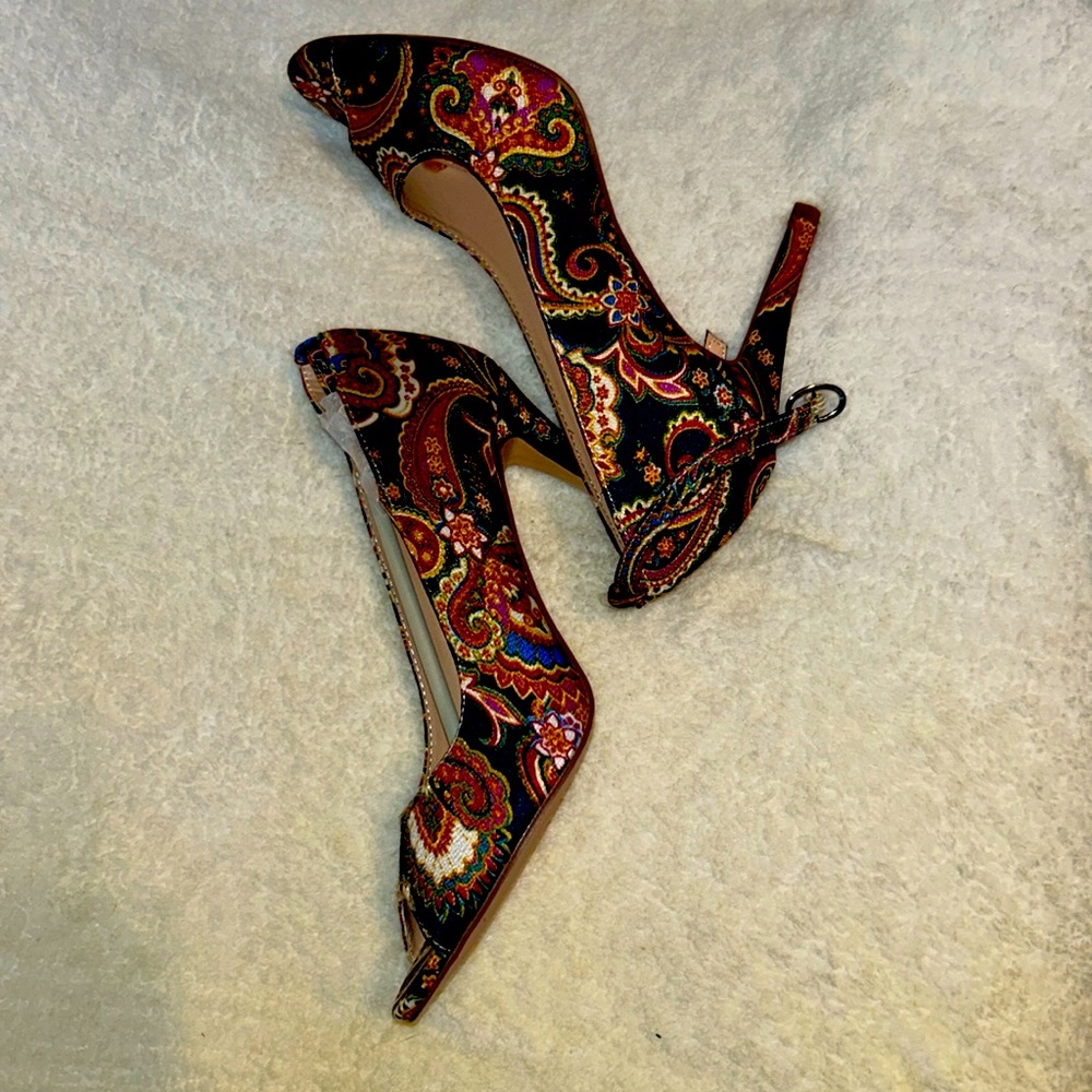 Never worn, peep toe heel 4 inch heels with brown, blue and pink paisley pattern
